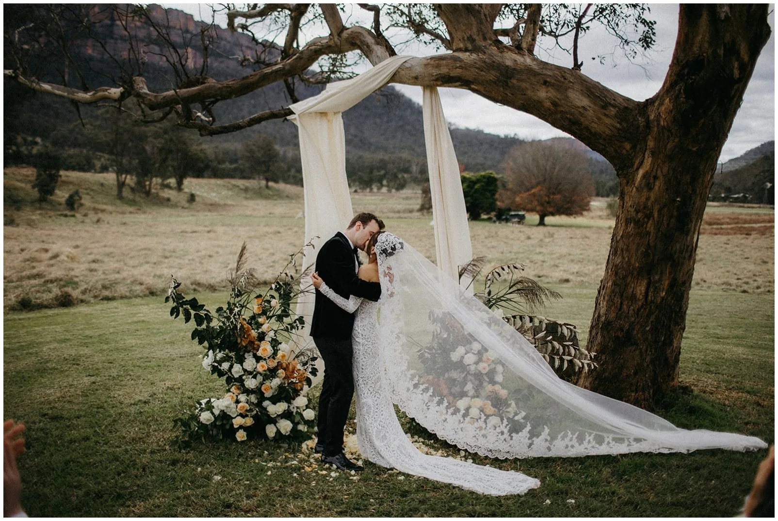 Tom & Josslyn at Emirates One&Only Wolgan Valley — frame 5 of 16